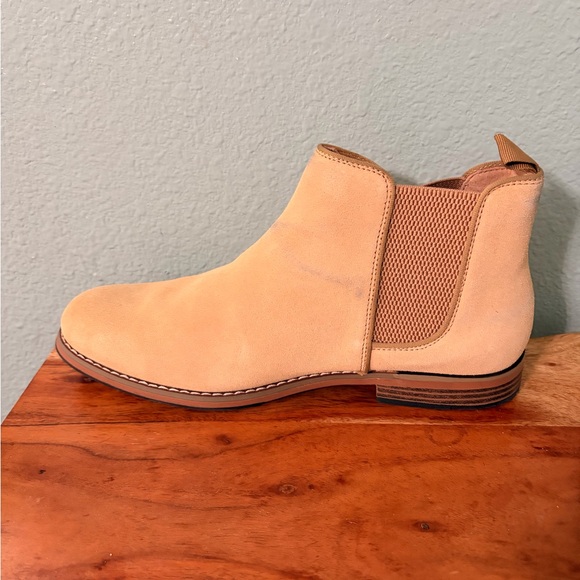 Men's Chelsea Boots in Tan Suede - Picture 3 of 8